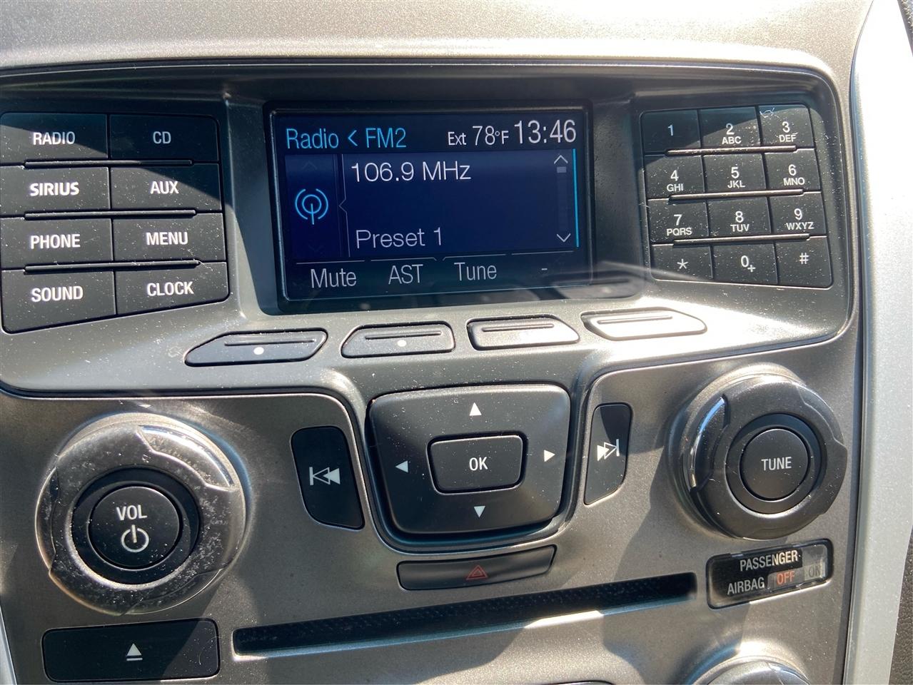 Ford Explorer Base FWD 2013