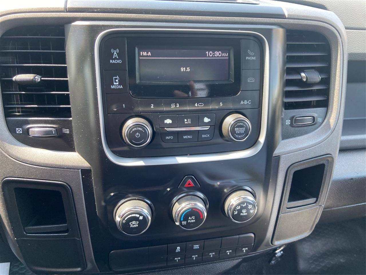 RAM 3500 Regular Cab 2WD DRW 2017