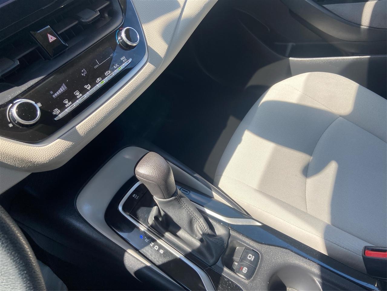 Toyota Corolla SE Hatchback 2020