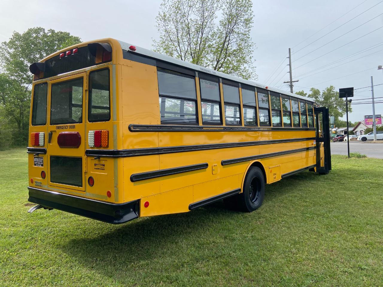 Freightliner B2 Bus Chassis  2009
