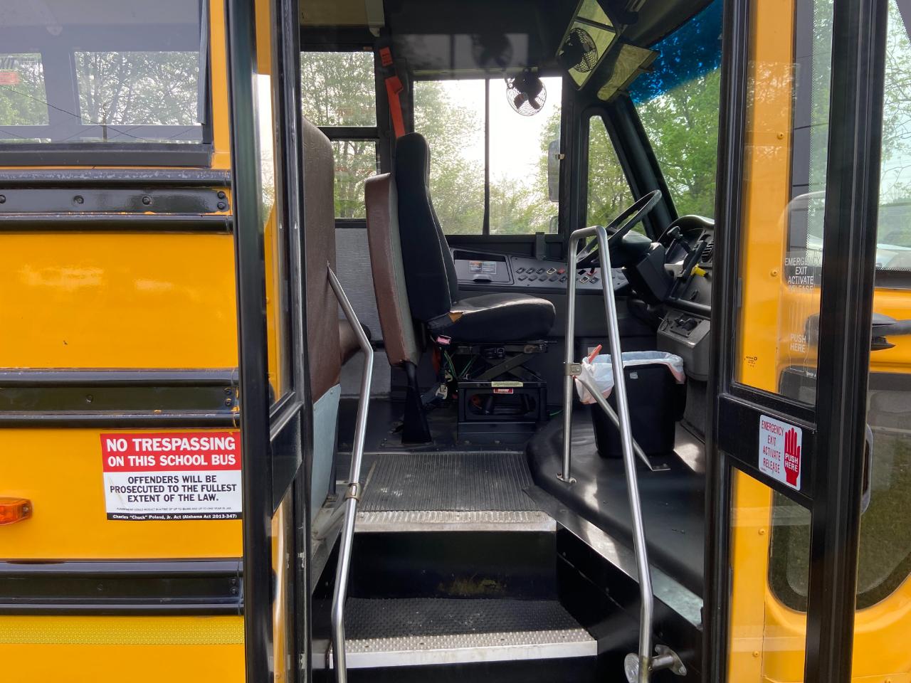 Freightliner B2 Bus Chassis  2009