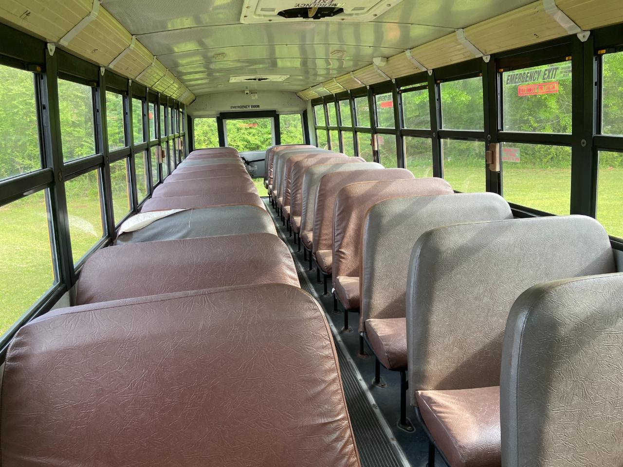 Freightliner B2 Bus Chassis  2009