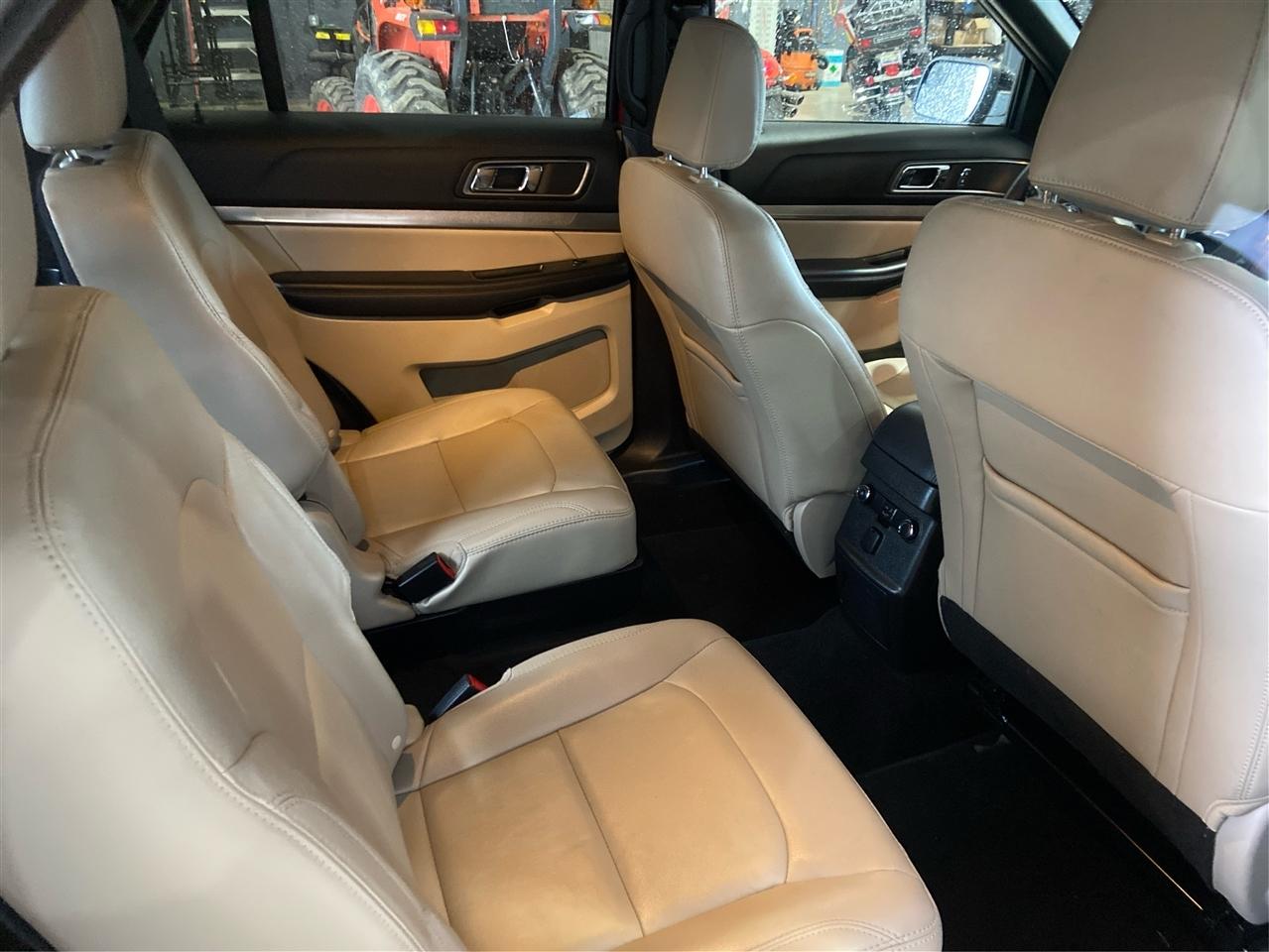 Ford Explorer XLT FWD 2018