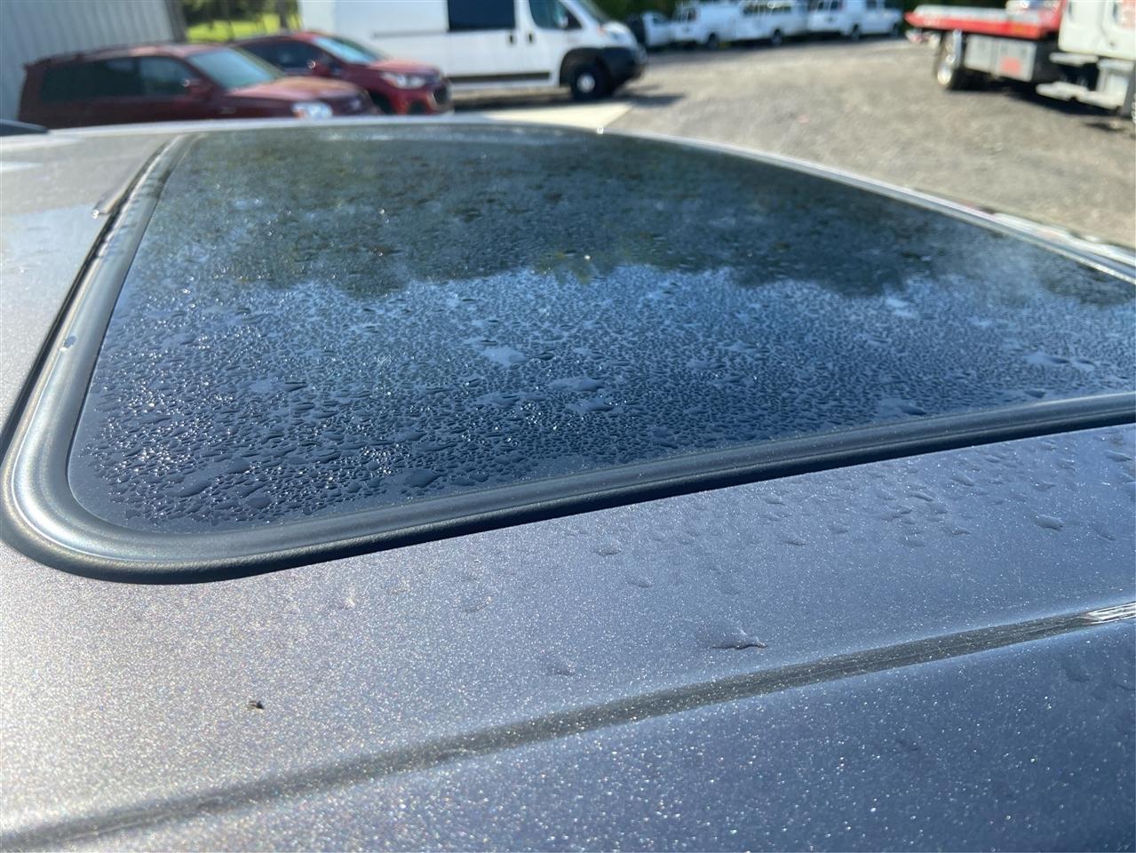 Toyota Sienna SE FWD 8-Passenger FWD V6 2016