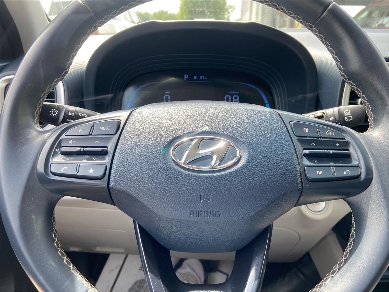 Hyundai Venue SEL 2024