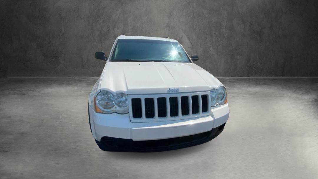 Jeep Grand Cherokee Laredo 2WD 2009