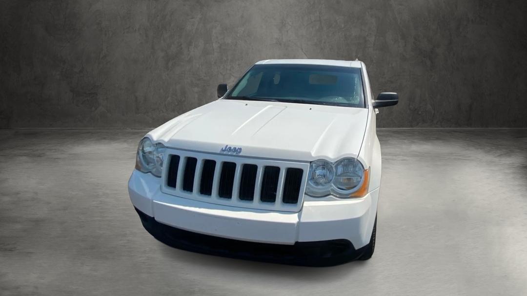 Jeep Grand Cherokee Laredo 2WD 2009