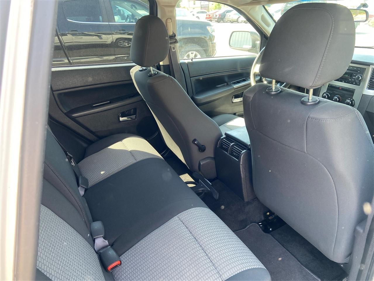 Jeep Grand Cherokee Laredo 2WD 2009