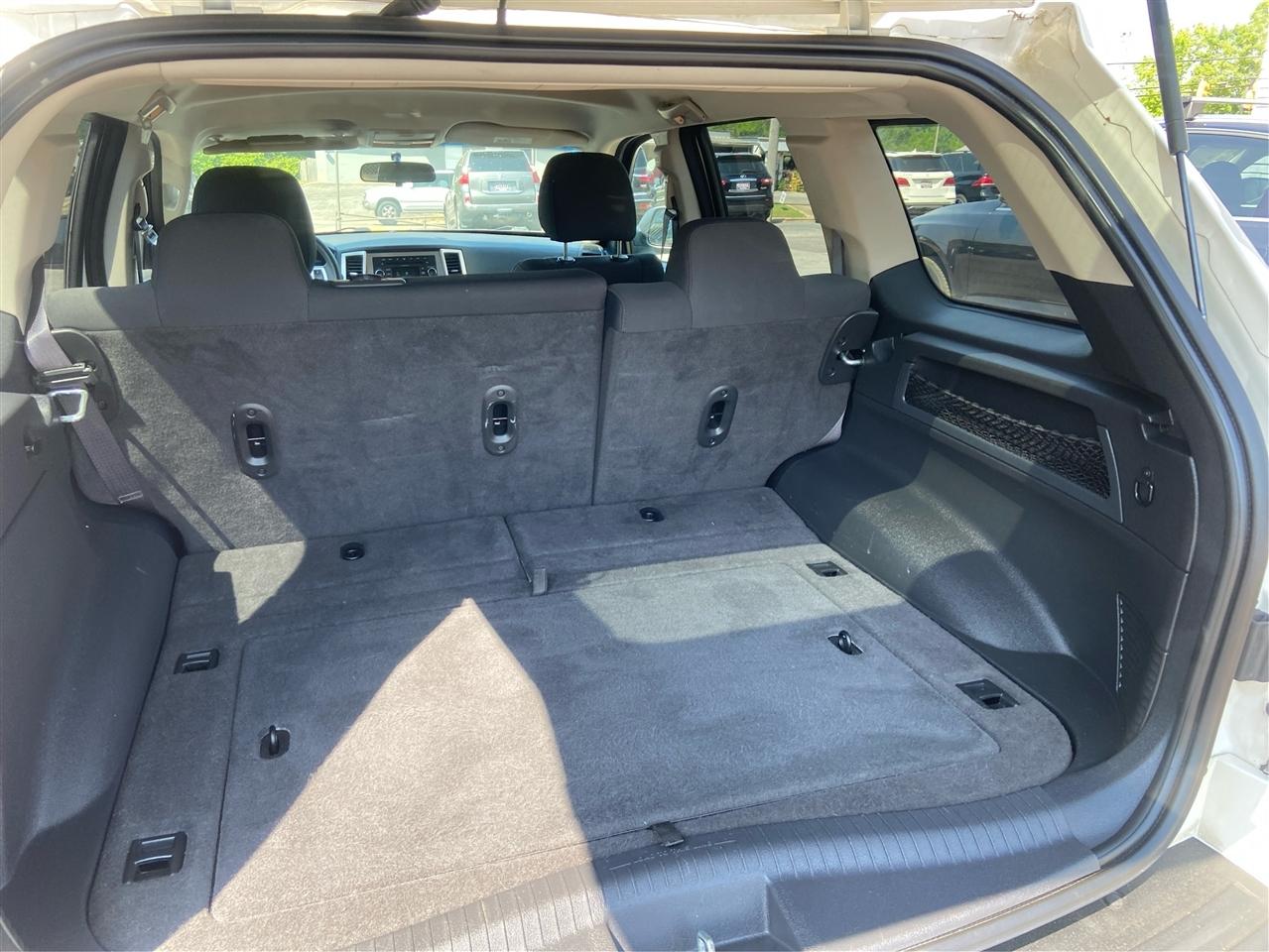 Jeep Grand Cherokee Laredo 2WD 2009