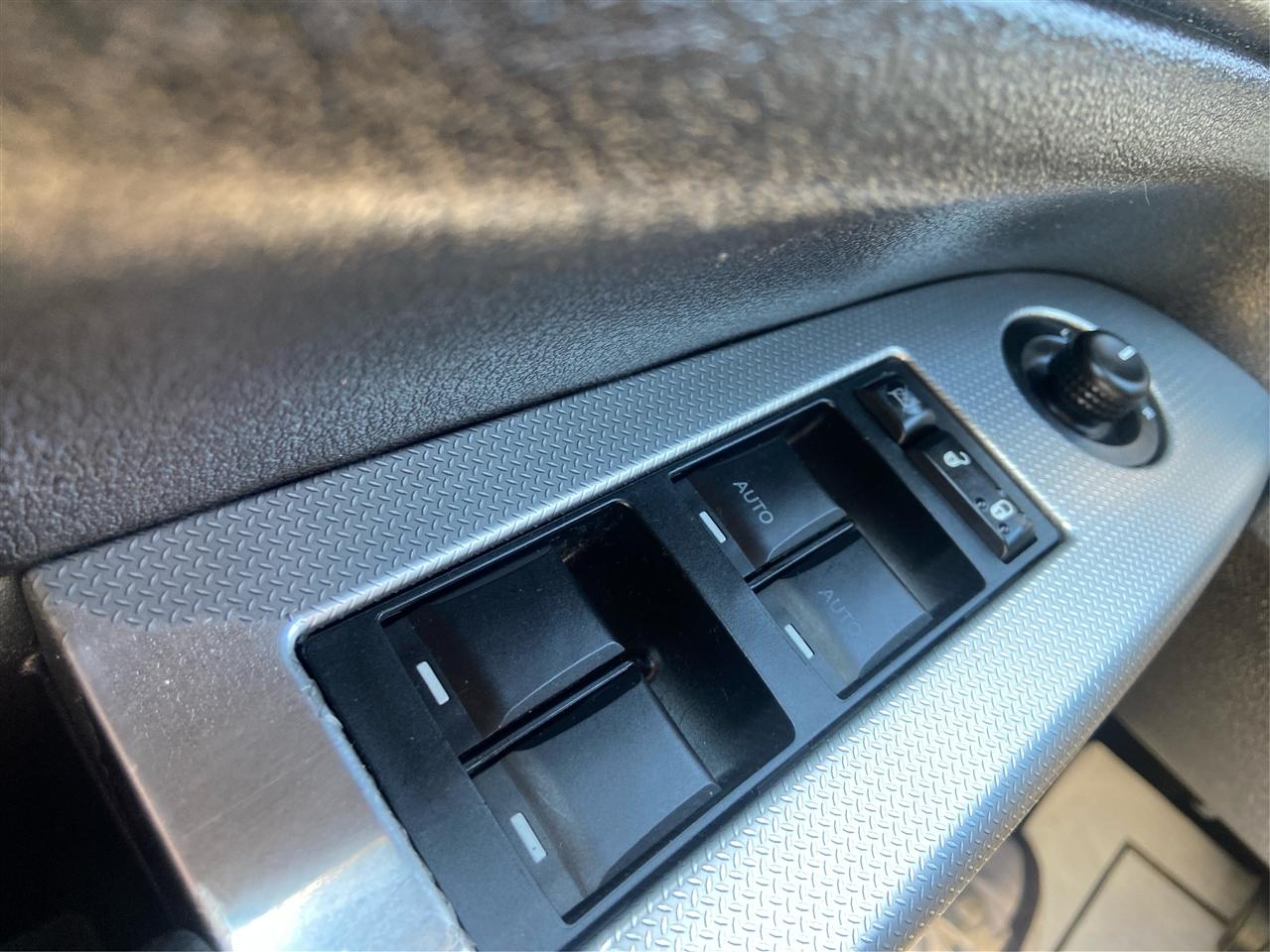 Jeep Grand Cherokee Laredo 2WD 2009