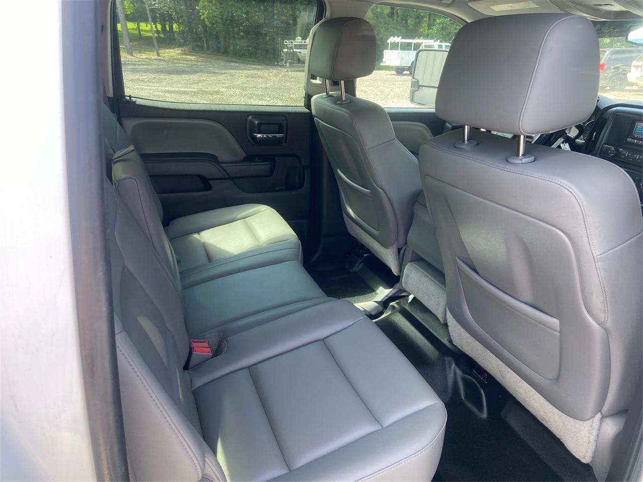 Chevrolet Silverado 3500HD Work Truck Crew Cab 4WD 2015