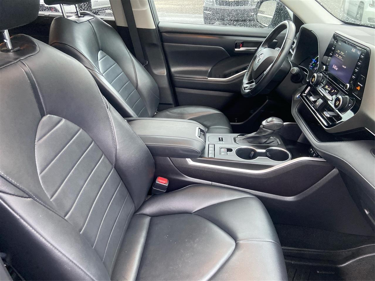 Toyota Highlander Hybrid XLE 2021
