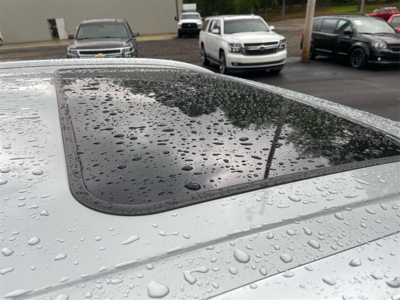 Toyota Highlander Hybrid XLE 2021