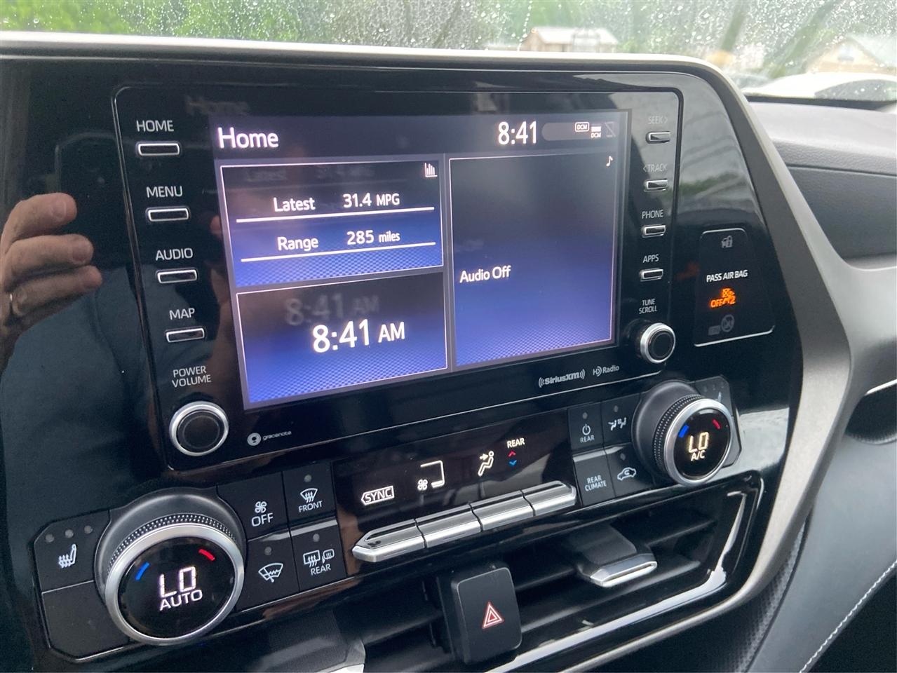 Toyota Highlander Hybrid XLE 2021