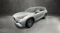 2021 Toyota Highlander Hybrid 