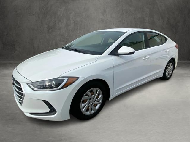 White 2018 Hyundai Elantra SE FWD Sedan Front-Wheel Drive Automatic