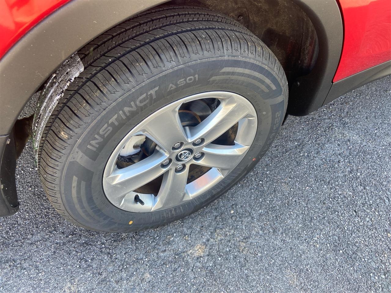 Toyota RAV4 XLE AWD 2015