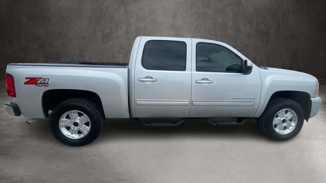 Chevrolet Silverado 1500 LT Crew Cab 4WD 2012