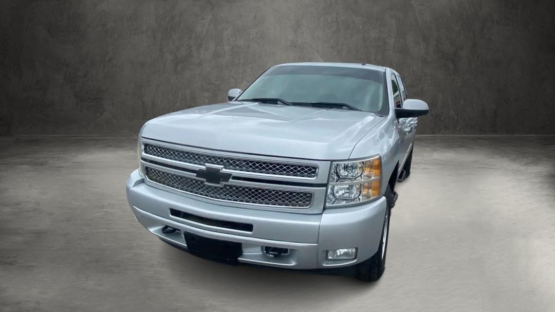 Chevrolet Silverado 1500 LT Crew Cab 4WD 2012
