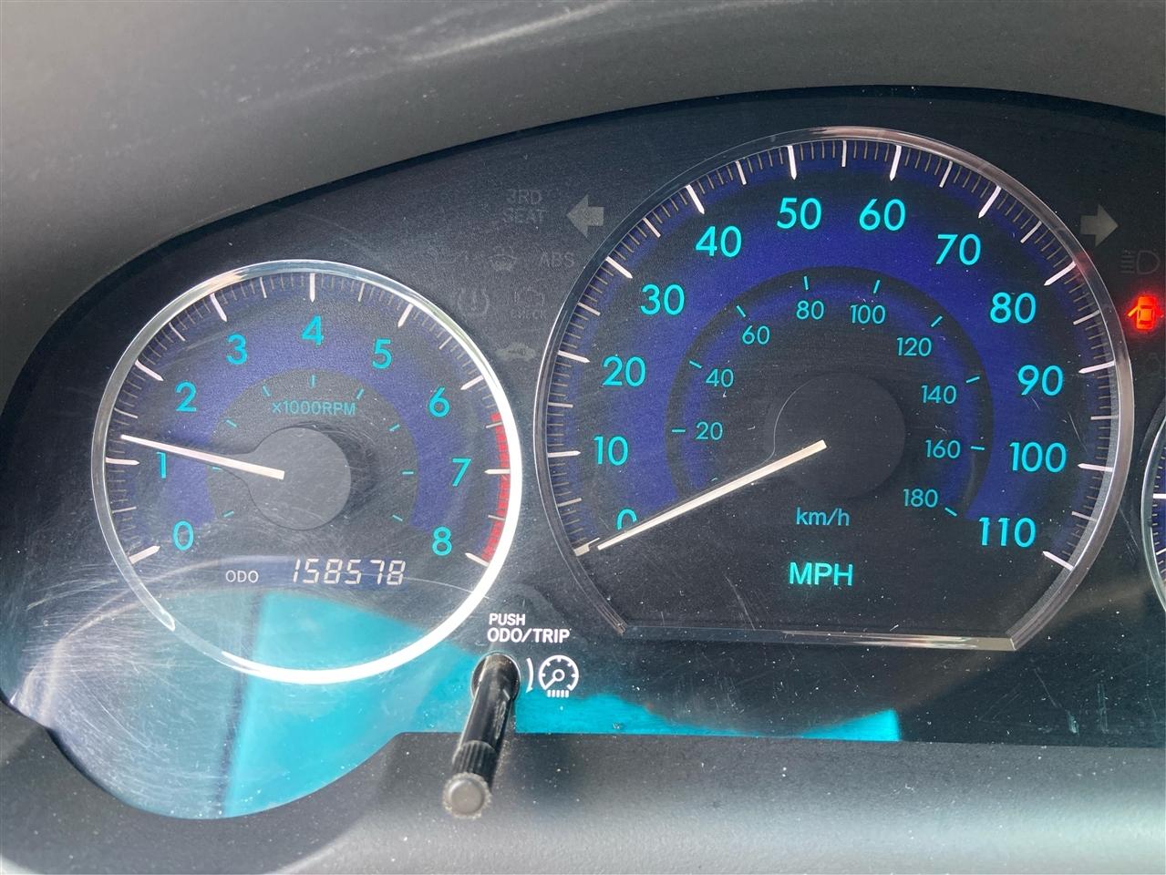 Toyota Sienna XLE FWD Mobility Access 7-Passenger V6 2010