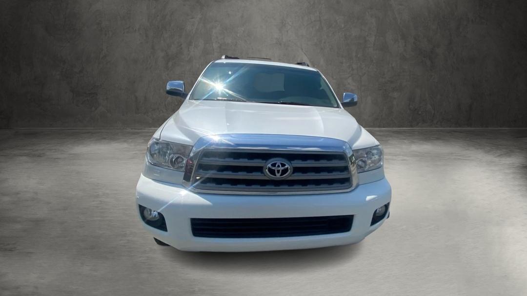 Toyota Sequoia Plantium 4WD FFV 2013