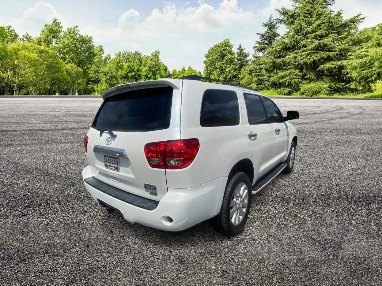 Toyota Sequoia Platinum 4WD FFV 2013