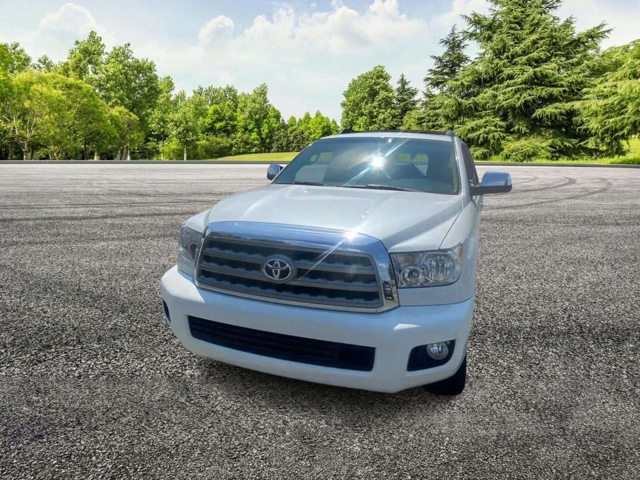 Toyota Sequoia Platinum 4WD FFV 2013