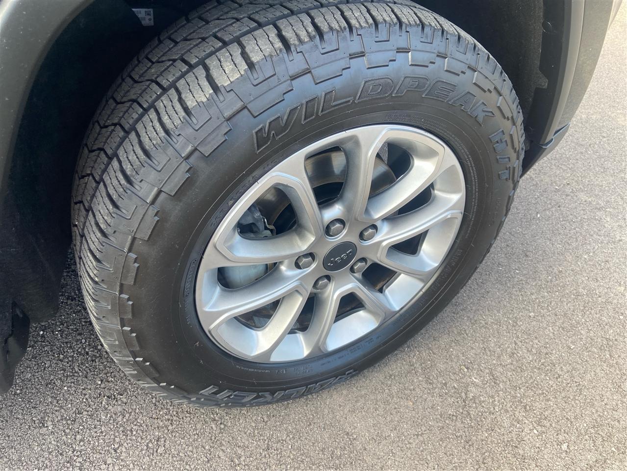 Jeep Grand Cherokee Limited 2WD 2014