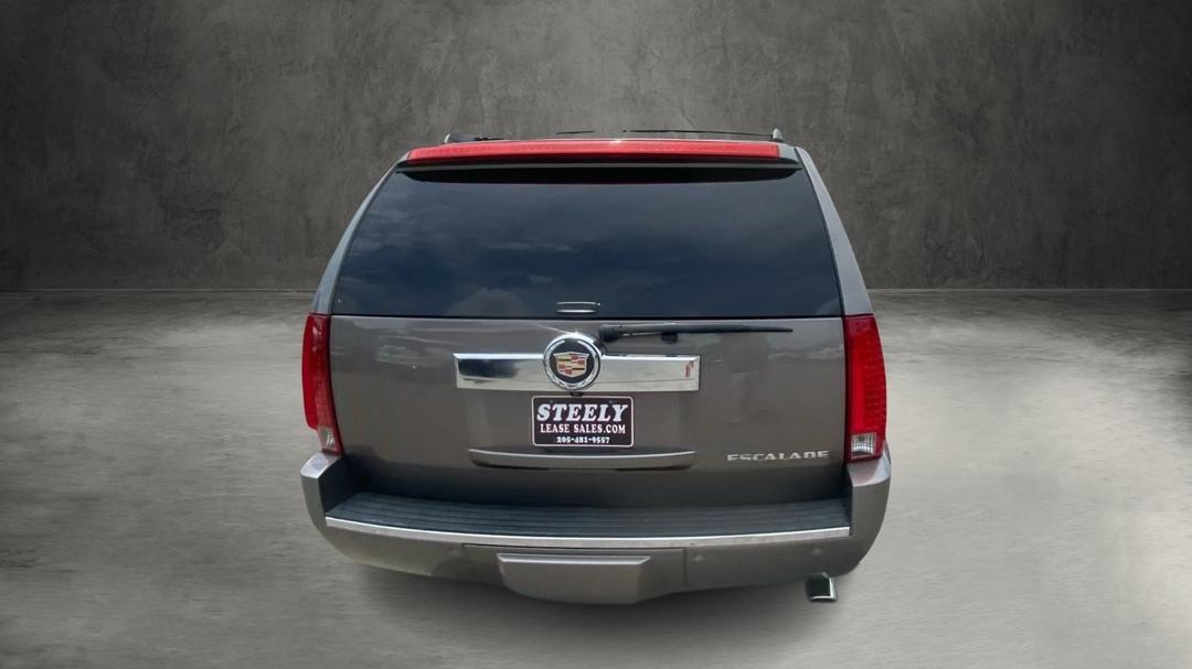 Cadillac Escalade Luxury 2WD 2014