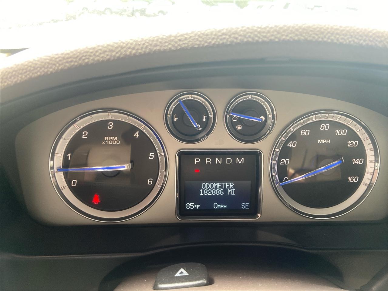 Cadillac Escalade Luxury 2WD 2014
