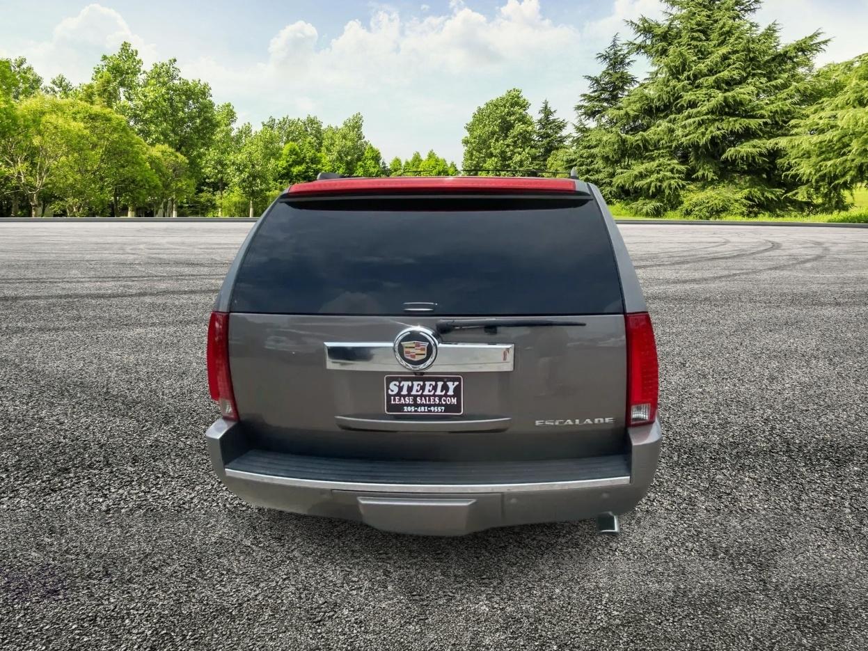 Cadillac Escalade Luxury 2WD 2014