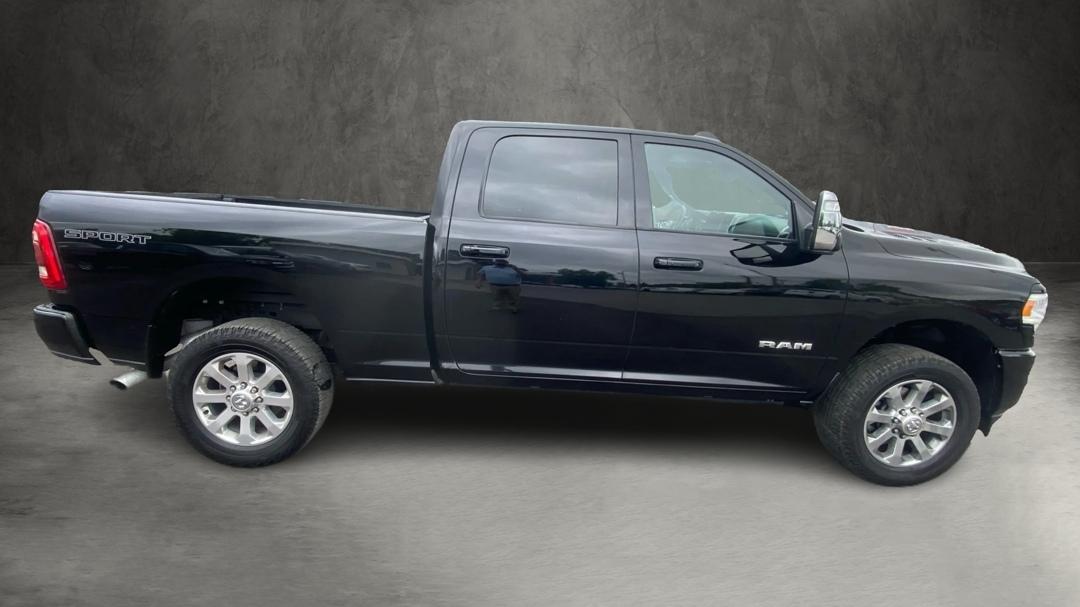 RAM 2500 Laramie Crew Cab SWB 4WD 2023