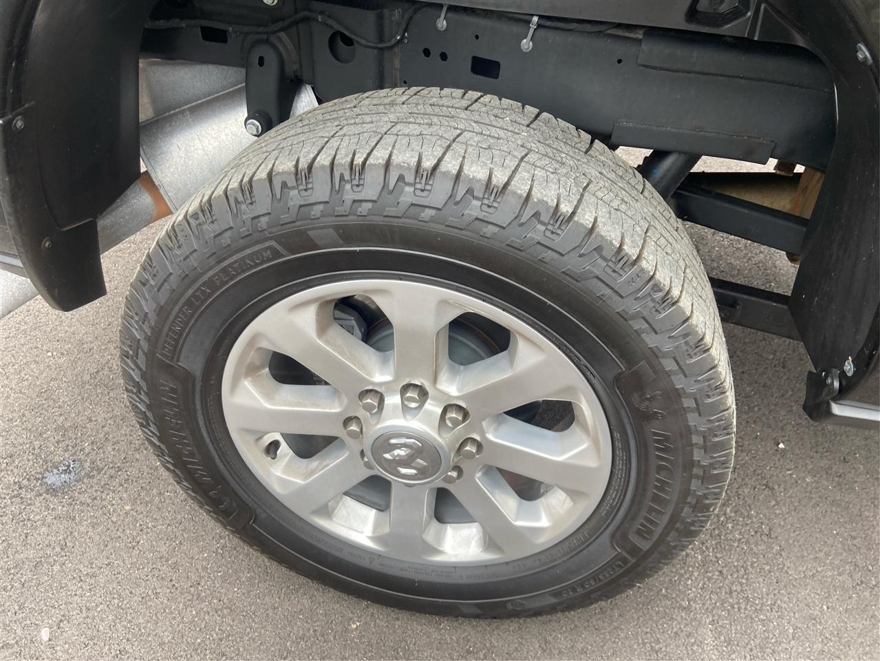RAM 2500 Laramie Crew Cab SWB 4WD 2023