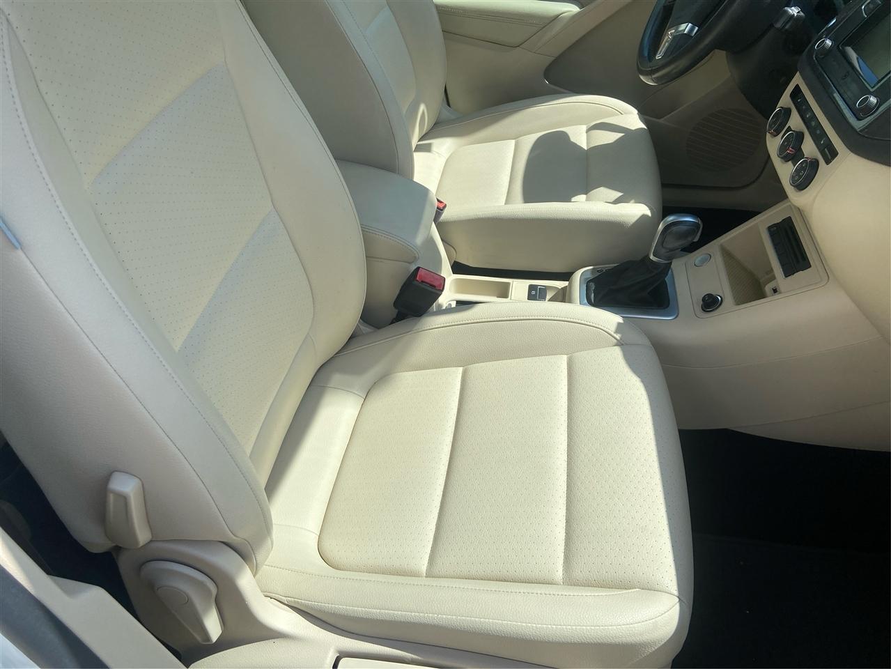 Volkswagen Tiguan S 2016