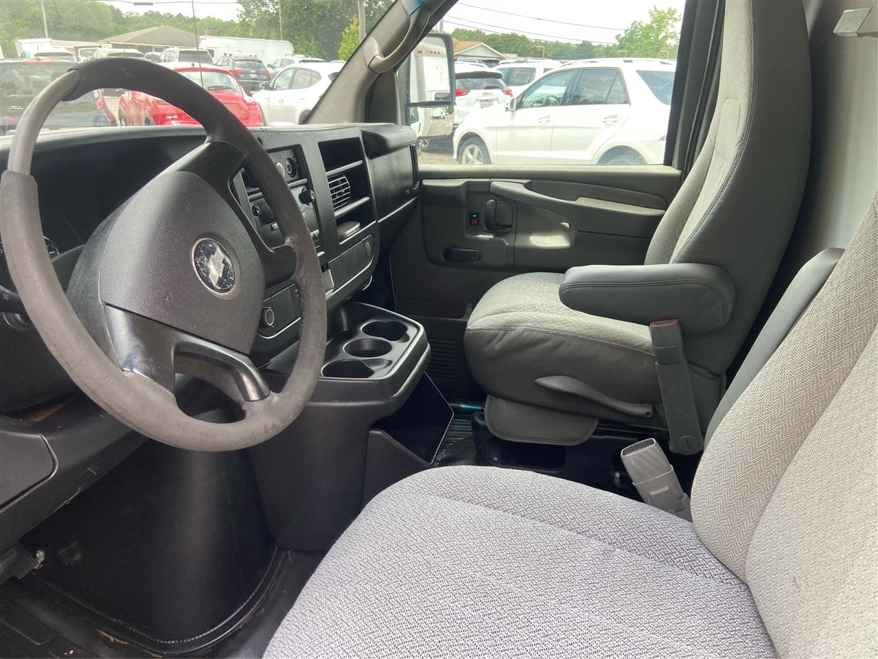 Chevrolet Express G3500 2010