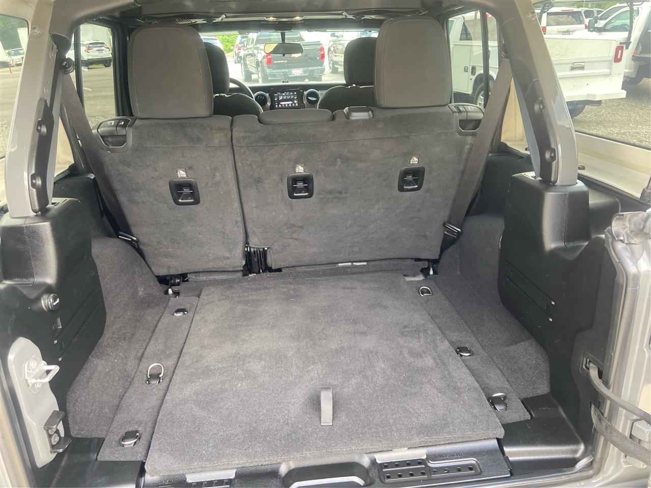 Jeep Wrangler Unlimited Sport 2021