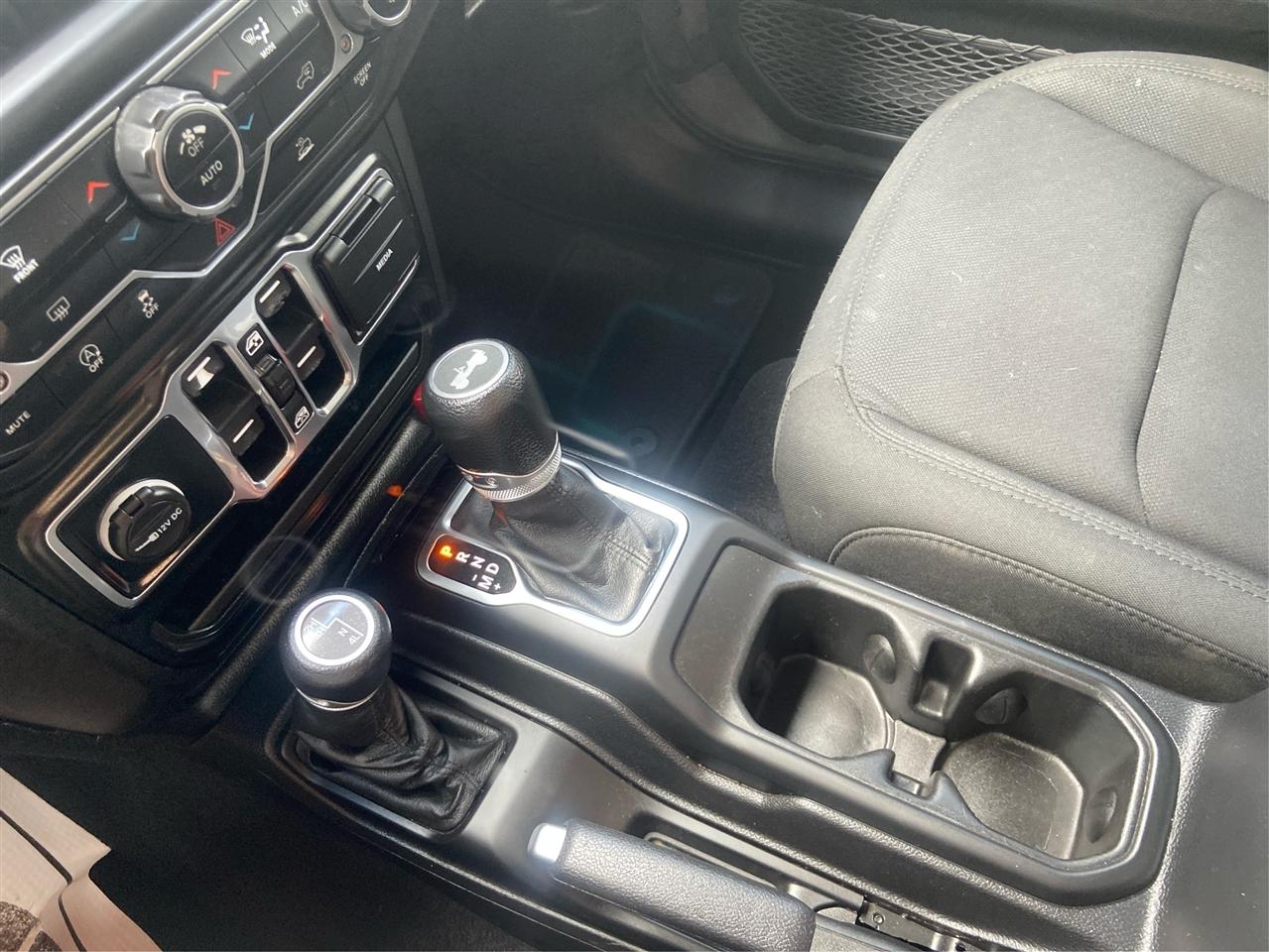 Jeep Wrangler Unlimited Sport 2021
