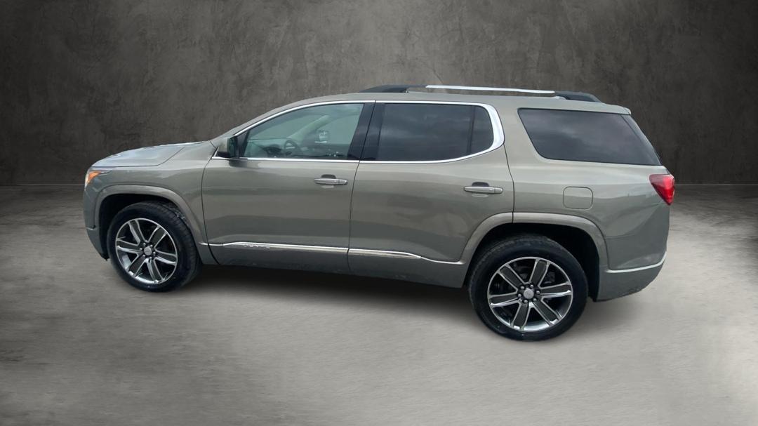 GMC Acadia Denali 2019