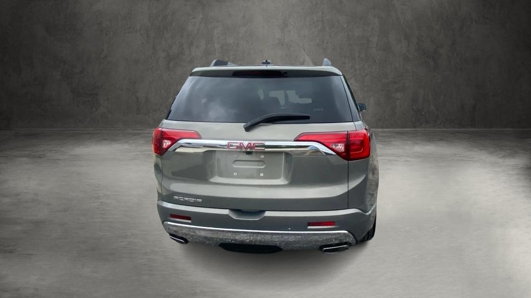 GMC Acadia Denali 2019