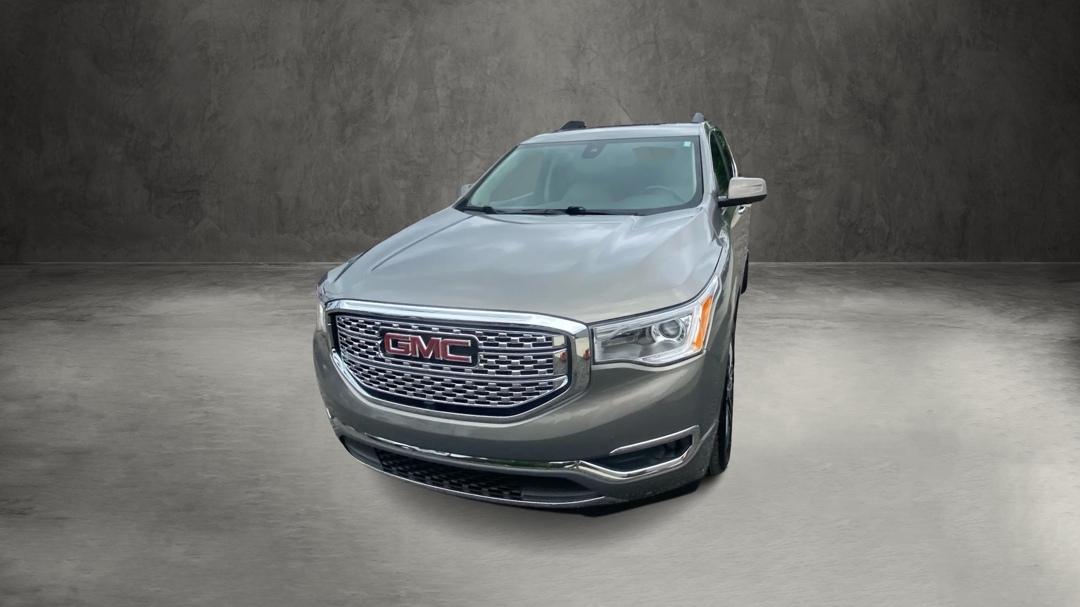 GMC Acadia Denali 2019