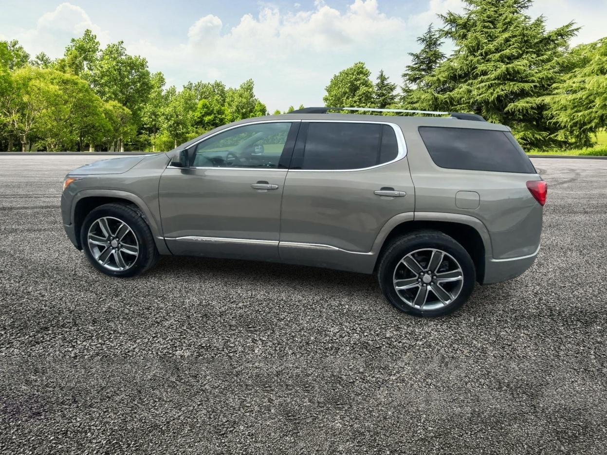GMC Acadia Denali 2019