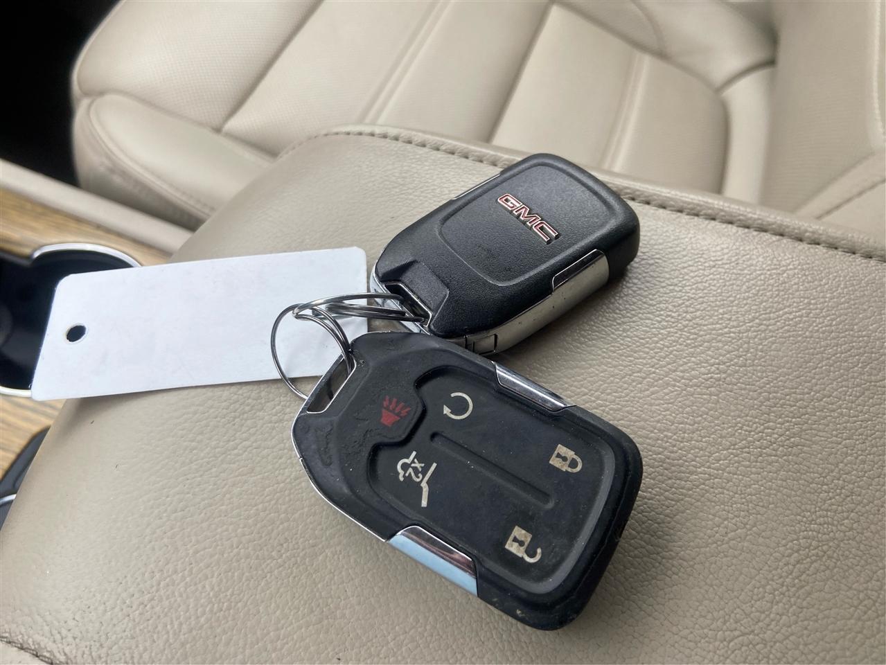 GMC Acadia Denali 2019