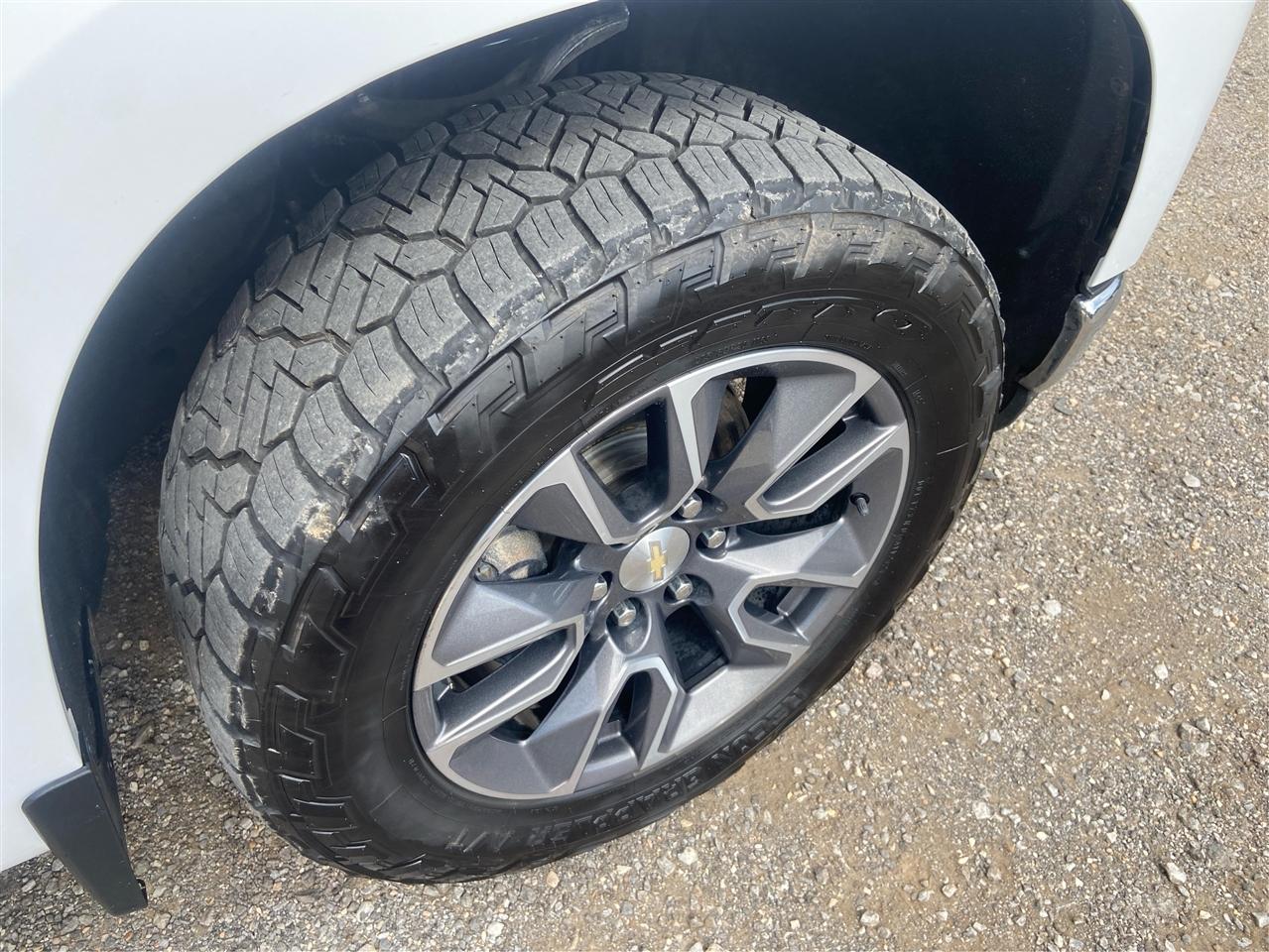 Chevrolet Silverado 1500 LT Crew Cab 4WD 2021
