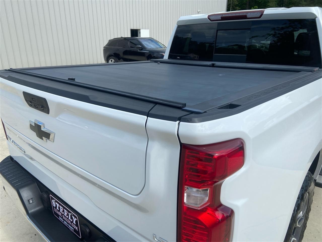 Chevrolet Silverado 1500 LT Crew Cab 4WD 2021