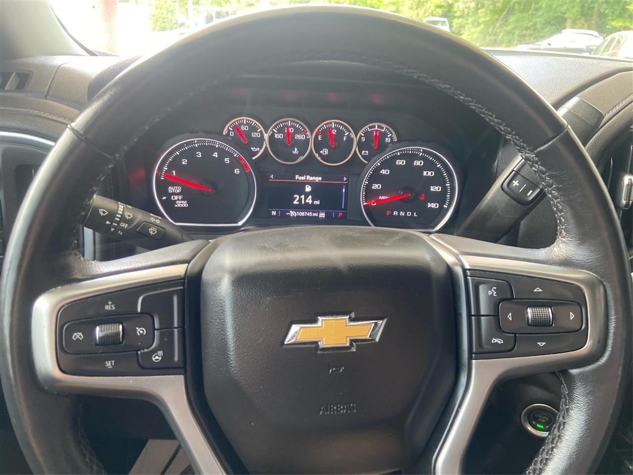 Chevrolet Silverado 1500 LT Crew Cab 4WD 2021