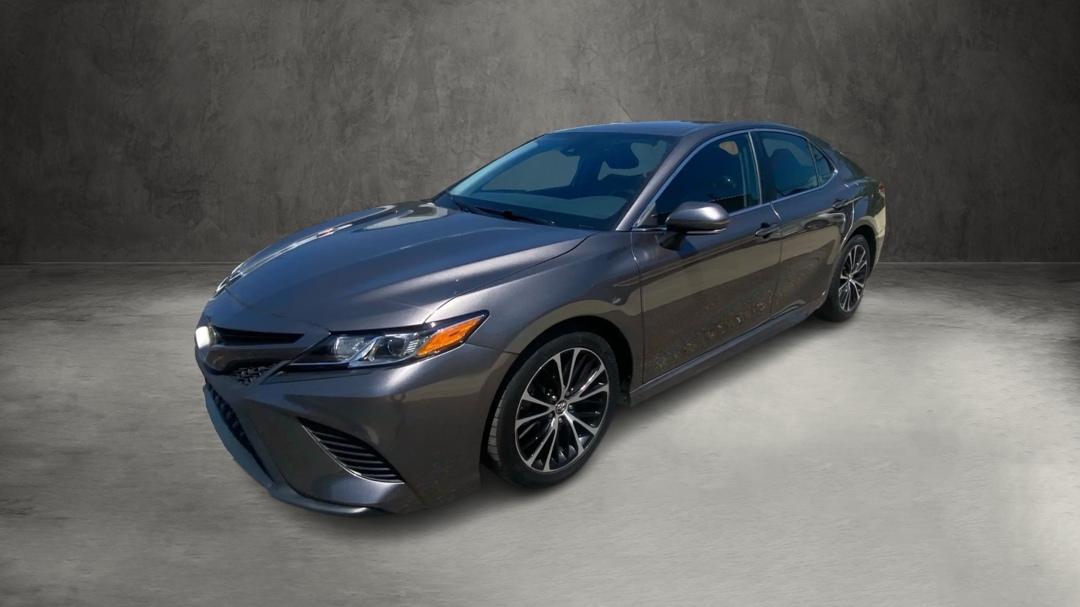 Toyota Camry SE 2019