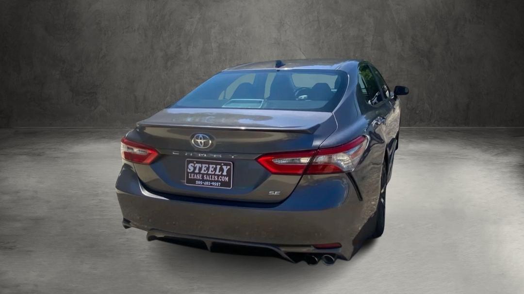 Toyota Camry SE 2019