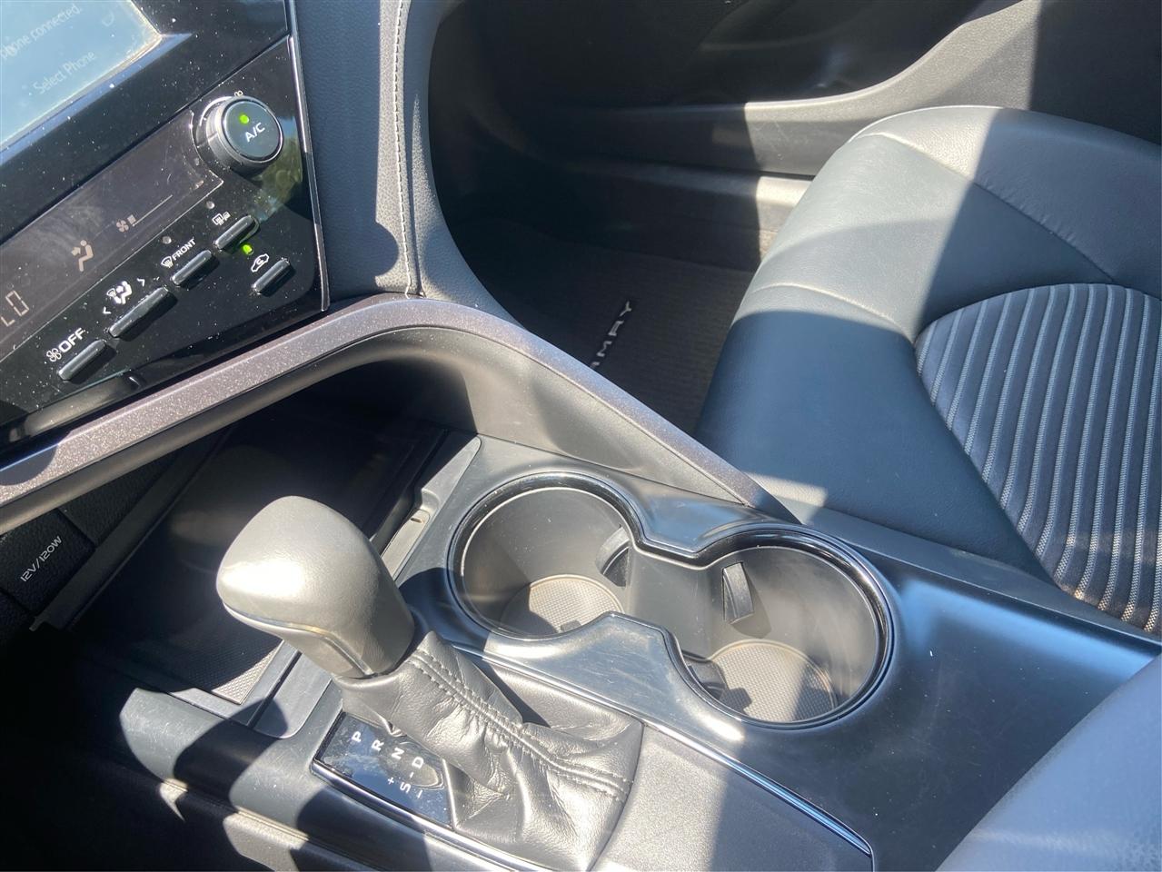 Toyota Camry SE 2019