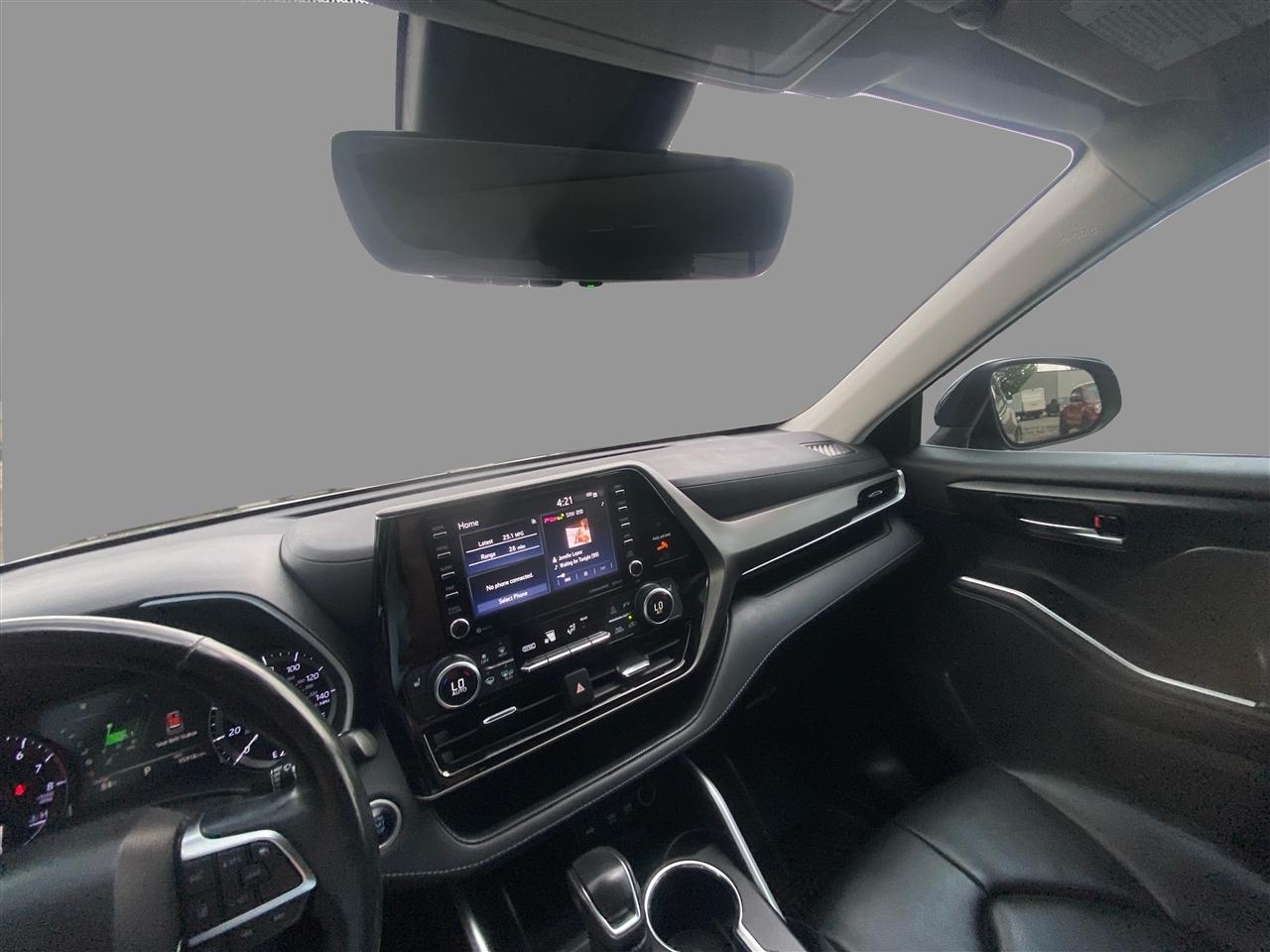 Toyota Highlander XLE FWD V6 2021