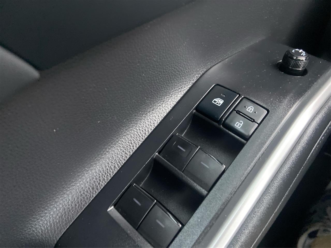 Toyota Highlander XLE FWD V6 2021